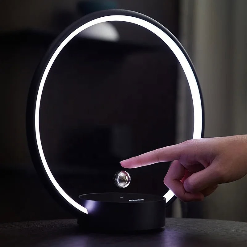 Lampe-Magnetique-Circulaire.jpeg Candeeiro Magnético Circular – Image 1
