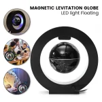 Globo de levitação magnética com luz LED, visto de frente, com base de suporte preto e efeito de iluminação colorida.