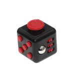 Cubo fidget com botões vermelhos, botão grande na parte superior, detalhes em vermelho e preto, usado para aliviar stress e ansiedade.