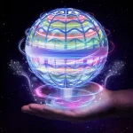 Esfera holográfica científica flutuante com efeitos luminosos coloridos, representando a tecnologia e a ciência futurista, em levitação num espaço estrelado.