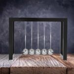 Pêndulo de Newton com moldura preta design – Image 2