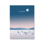Ilustração de uma superfície lunar com um astronauta, rochas e o céu estrelado com a Lua visível, em tons de azul e branco.