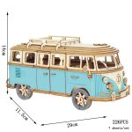 Mini van de puzzle 3D com estrutura de madeira, detalhes em azul e rodas, vista lateral com dimensões indicadas, incluindo parte superior com rack.