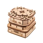 Conjunto de três camadas de puzzle de madeira com símbolos, números e letras, usado para jogos de lógica e escape game.