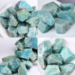 Conjunto de amostras de amazonite em bruto, com diferentes tamanhos e formas, exibindo a sua cor azul-turquesa característica e textura natural.