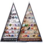 Duas caixas de vidro exibem uma variedade de minerais e pedras preciosas, incluindo ametista, quartzo, jade, e outros, organizados por tipo e cor.