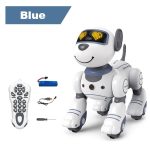 Robô cão com ecrã facial digital, controlado por comando remoto, com bateria e adaptador de carregamento ao lado.