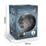 Caixa do kit com imagem de uma lua, várias pedras coloridas e uma pendente de planeta, vista frontal com dimensões.