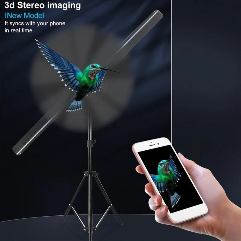 Projetor de Hologramas 3D com Hummingbird Hummingbird em voo projetado por holograma 3D, sincronizado com smartphone, com suporte e tela de projeção.
