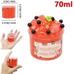 Pequeno recipiente de 70ml de gelatina de morango com frutas de plástico decorativas, mostrado de diferentes ângulos e dimensões.