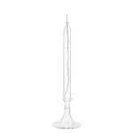 Candeeiro a óleo transparente com vela acesa, vista frontal, detalhe do pavio e base de vidro.