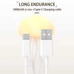 Cabo de carregamento USB Type-C com bateria de 1000mAh Li-ion, destaque para o conector e o cabo branco.