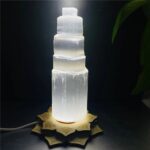 Candeeiro de selenite com cristal mandala