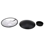 Três pratos de diferentes tamanhos e materiais: vidro transparente, plástico preto e plástico preto pequeno, dispostos em linha.