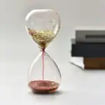 Ampulheta com lantejoulas