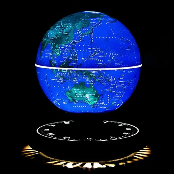Globo terrestre iluminado com luz azul, mostrando continentes e oceanos, apoiado numa base de LED com marcações de horas.