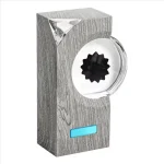 Púlpito de laboratório em madeira com dispositivo científico, ideal para experiências educativas e demonstrações científicas. Concepção moderna e funcional para uso pedagógico.