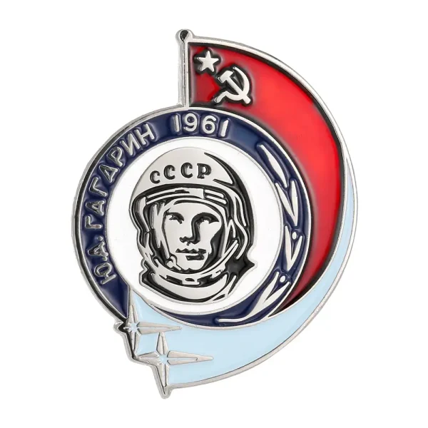 Distintivo soviético do astronauta com símbolo da foice e do martelo.