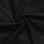 Tissu noir uni, idéal pour créations et décorations scientifiques, éducatives ou artistiques, apportant élégance et sobriété à vos projets.