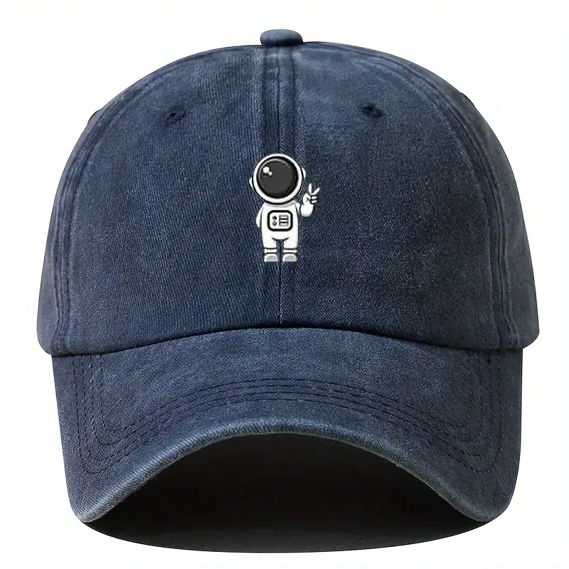 Boné de denim com logotipo de astronauta cartoon, ideal para os amantes de ciência e astronomia, perfeito para um estilo casual e original.