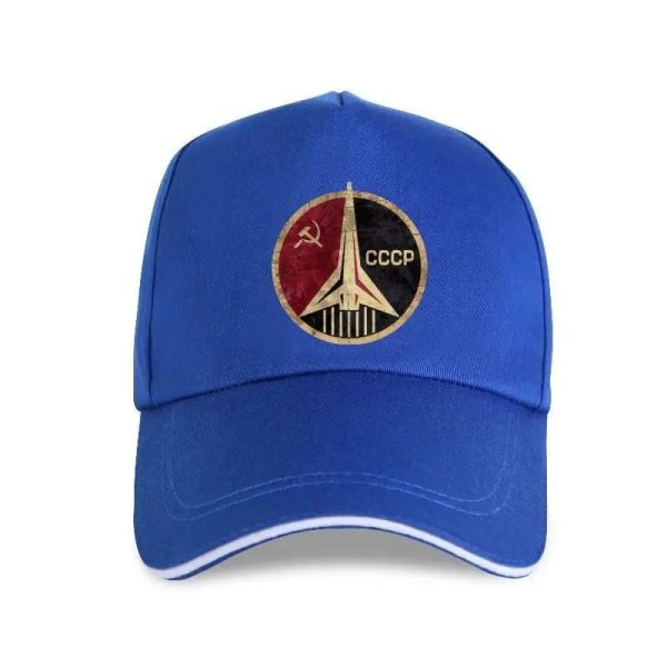 Boné soviético com logotipo da NASA e símbolo do PCC.
