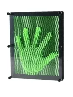 Painel luminoso LED exibindo uma mão verde em pixels, ideal para decoração científica ou educativa, com moldura preta e design moderno.