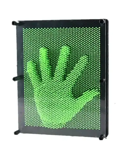 Painel luminoso LED exibindo uma mão verde em pixels, ideal para decoração científica ou educativa, com moldura preta e design moderno.