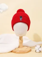 Gorro vermelho quente com logotipo de astronauta, perfeito para os amantes de ciência e astronomia.