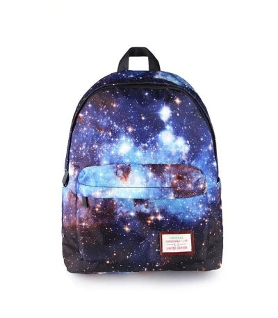 Mochila com padrão de galáxia cósmica, design espaçoso e moderno, ideal para estudantes e amantes de astronomia, perfeita para transportar suas coisas com estilo.