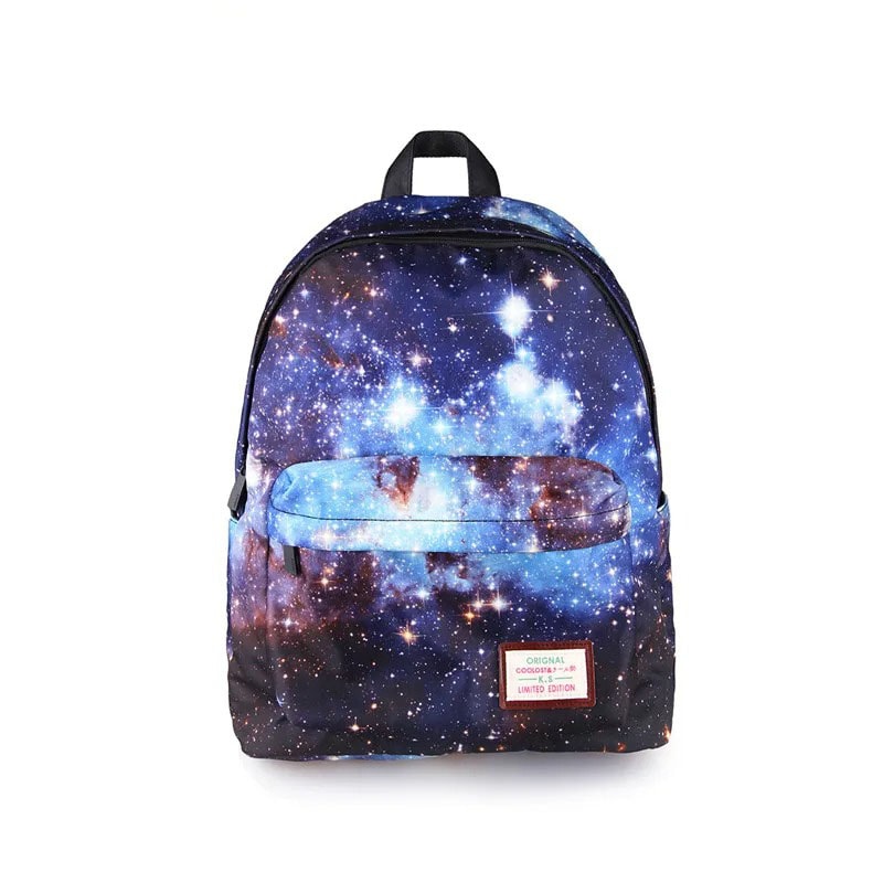 mochila-escolar-galaxia-1 Mochila com padrão de galáxia cósmica, design espaçoso e moderno, ideal para estudantes e amantes de astronomia, perfeita para transportar suas coisas com estilo.