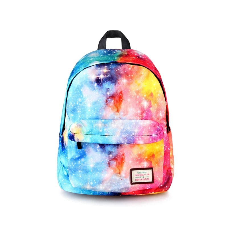 mochila-escolar-galaxia-1 Mochila galáxia colorida com padrão cósmico, ideal para escola ou lazer, trazendo um toque de universo e aventura ao seu estilo.
