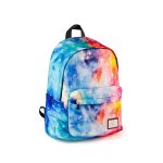 Mochila com padrão de galáxia e estrelas, ideal para escola ou lazer.