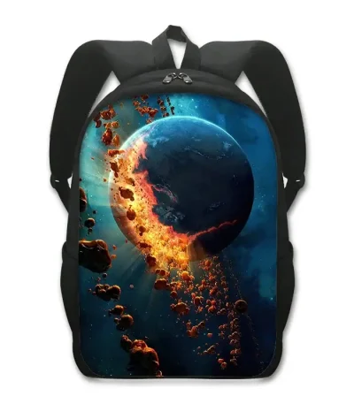 Mochila com design de um planeta em explosão no espaço.