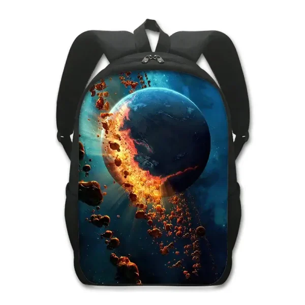 Mochila com design de um planeta em explosão no espaço.