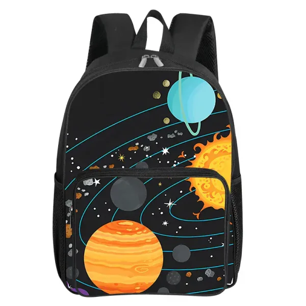 Mochila com estampa planetária e espaço.