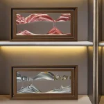 Painéis decorativos em vidro representando montanhas estilizadas, emoldurados em madeira, perfeitos para uma decoração moderna e elegante.