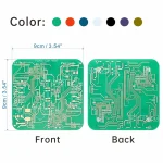 Placa de circuito eletrônico em acrílico verde com padrões de circuitos impressos, ideal para decoração ou projetos científicos. Dimensões: 9 cm x 9 cm, design moderno e técnico.