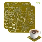 Chip de circuito impresso em cor dourada com padrões eletrônicos, ideal para decoração ou projetos científicos.