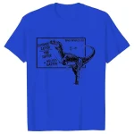 T-shirt azul com ilustração de um dinossauro e texto científico sobre a física dos dinossauros, perfeita para amantes de ciência e moda casual.