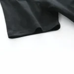 Tecido preto em algodão macio, ideal para decoração de temas científicos ou para projetos criativos relacionados à ciência. Perfeito para adicionar um toque elegante e moderno às suas criações.