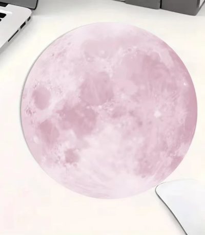 Lâmpada LED em forma de lua realista, ideal para decoração interior ou ambiente noturno, com um design detalhado e uma luz suave.