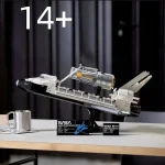 Nave espacial LEGO NASA, modelo educativo para entusiastas de astronomia e ciência, perfeito para decoração de escritório ou quarto infantil.