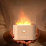 Difusor de óleos essenciais com chamas LED, criando uma atmosfera relaxante e acolhedora no seu interior.