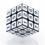 Cubo Rubik 3x3 com números, puzzle educativo e decorativo, perfeito para estimular a lógica e a concentração.