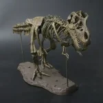 Modelo de esqueleto de T-Rex em resina, detalhado e realista, perfeito para decoração científica ou educativa.