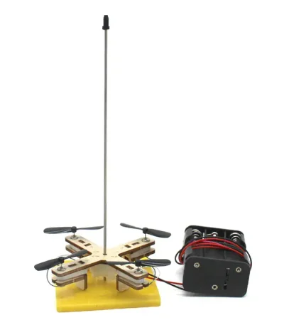 Púlpito de experiência científica com motor elétrico, braço articulado e base em madeira, ideal para experiências educativas em física e ciências.