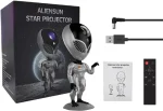Projetor de estrelas AlienSun com figura de extraterrestre, cabo USB e controle remoto, ideal para decoração científica e ambiente cósmico.