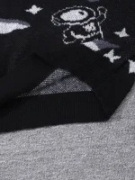 Pendente em forma de cérebro com detalhes anatômicos, suspenso numa corrente fina, ideal para os amantes de ciências e decoração geek.