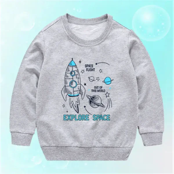 Sweatshirt cinza para crianças com ilustração de foguete e planetas, ideal para entusiastas do espaço e da ciência.
