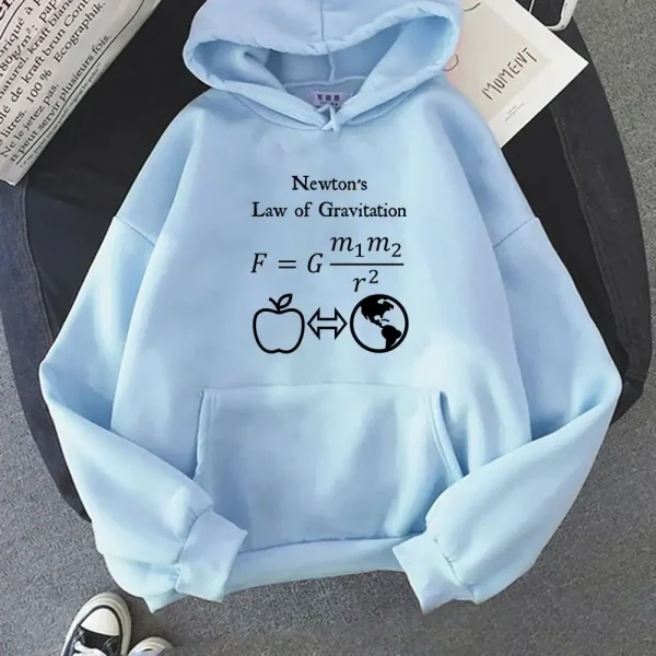 Camisola com capuz com a fórmula da lei da gravitação de Newton, ilustrando a força gravitacional entre duas massas, ideal para os amantes de ciência e física.
